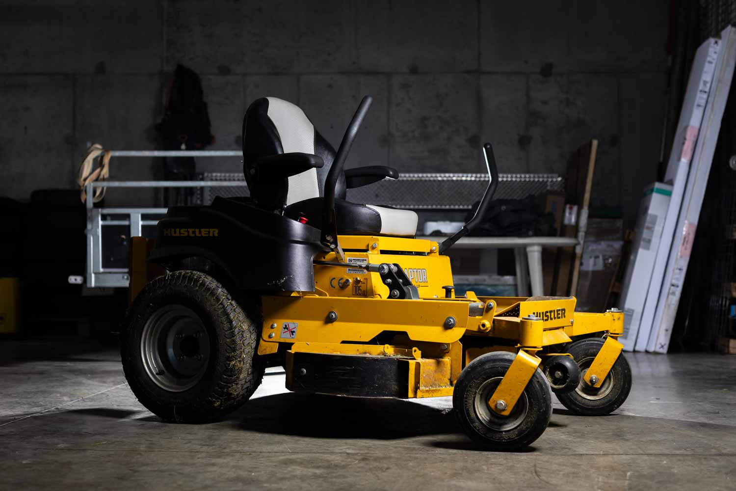 Photo d'un tracteur paysager